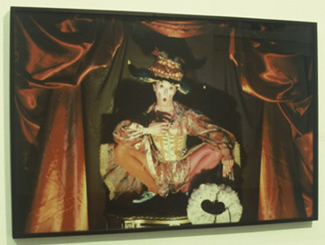 1993 年Christian Dior 124x185公分。 （圖檔來自私人當代藝術資料庫）