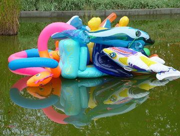 杜樂麗花園 法國藝術家Gerard Deschamps 「島嶼2」2006年。