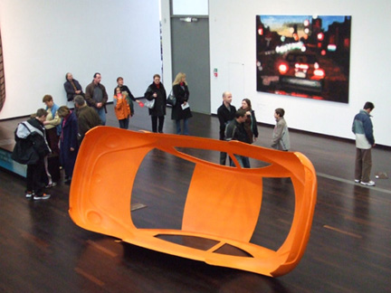 法國藝術家Etienne Bosaut在瓦爾 德馬捺當代藝術美術館的「沙龍汽車」2004年作。